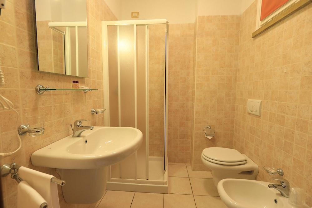 San Martino Hotel Wellness Riparbella Exterior photo